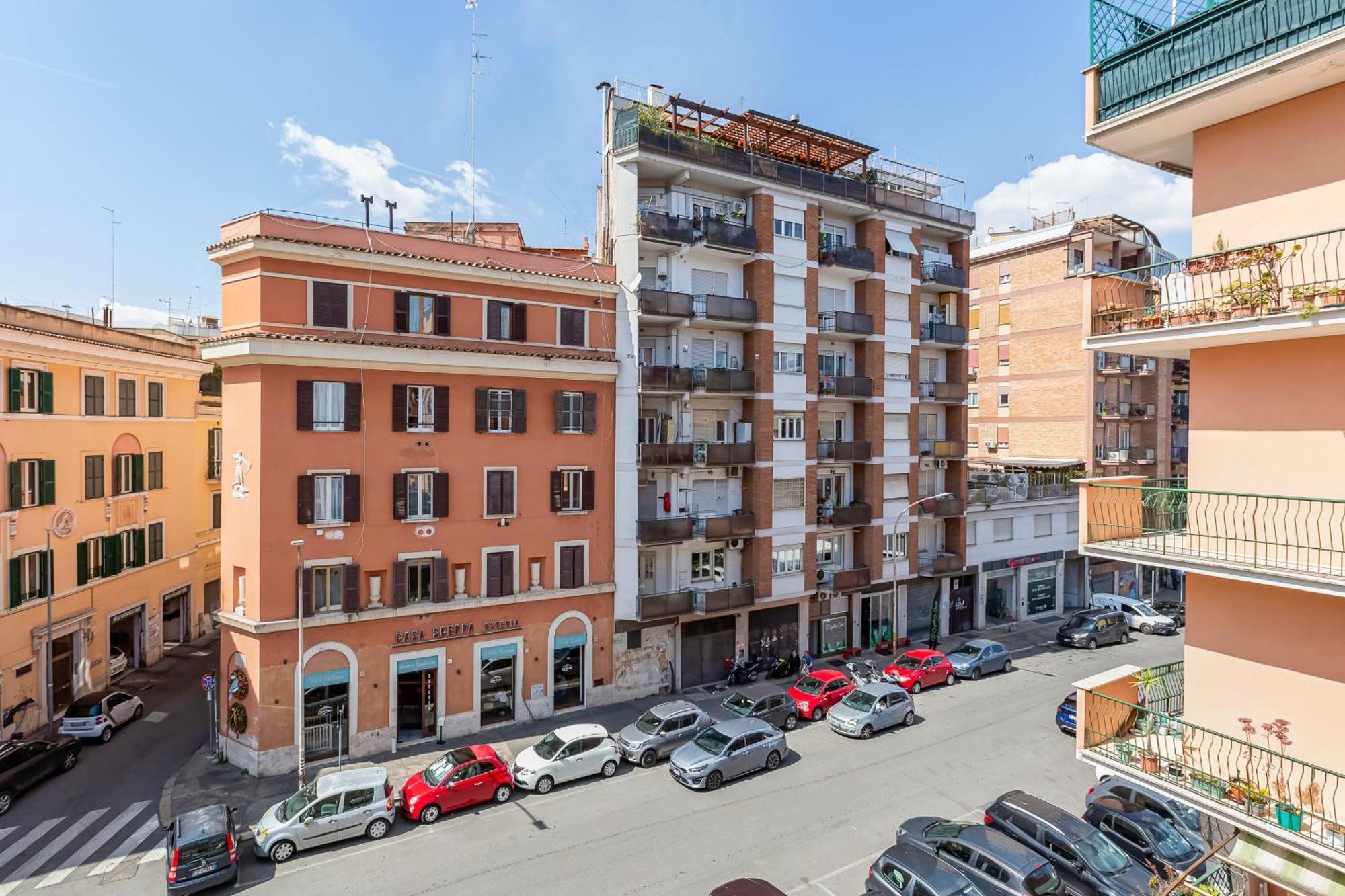 Salotto San Pietro, Rome
